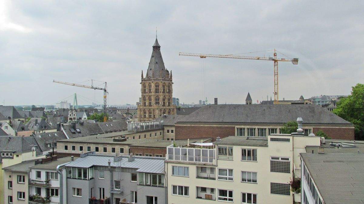 Thumbnail-Büro mit Rathausblick in historischem Gebäude - sofort bezugsbereit
