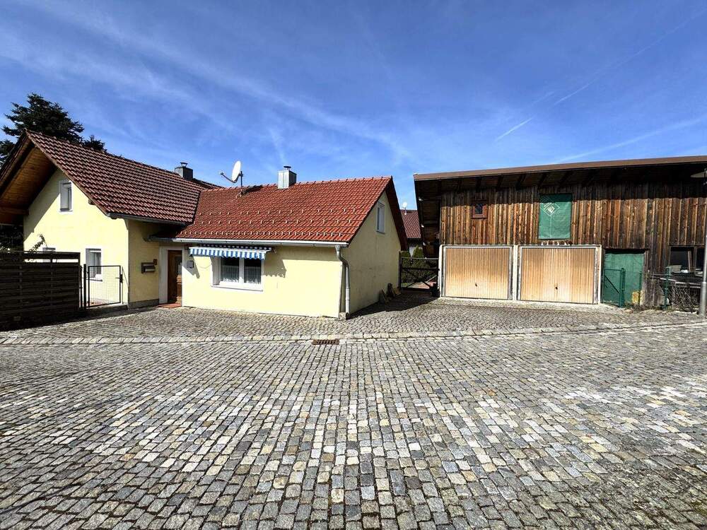 Thumbnail-Bayerischer Wald: Sanierungsbedürftiges Einfamilienhaus in Thurmansbang