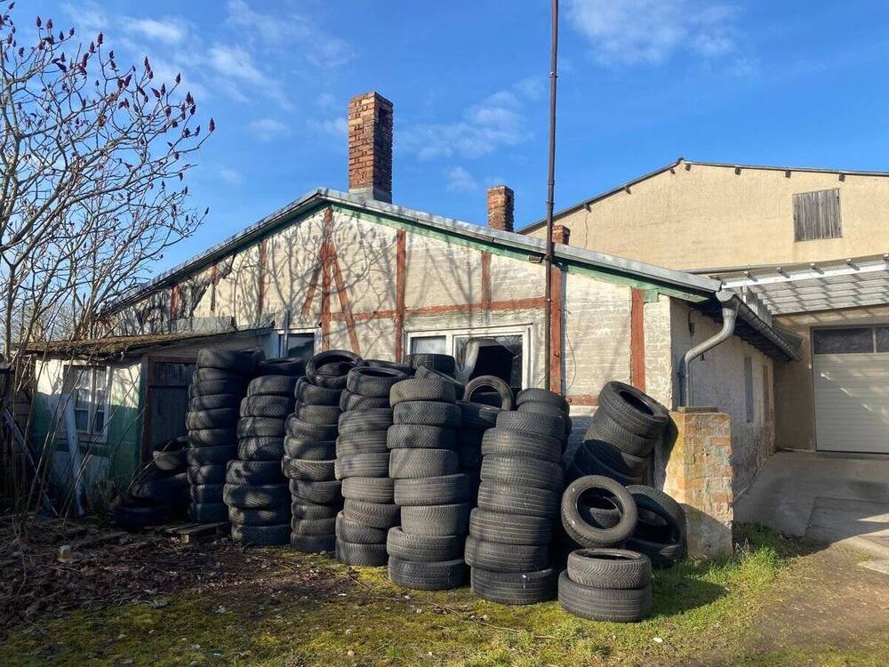 Thumbnail-Gewerbegrundstück mit Potenzial - 927 m² in Stavenhagen