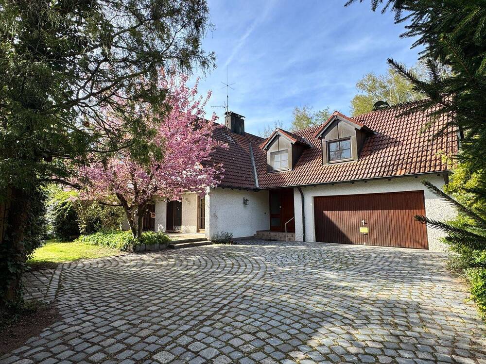 Thumbnail-Haus mit 173 m² Wohnfläche & Einliegerwohnung, 1.032 m² Grundstück mit direktem Waldzugang