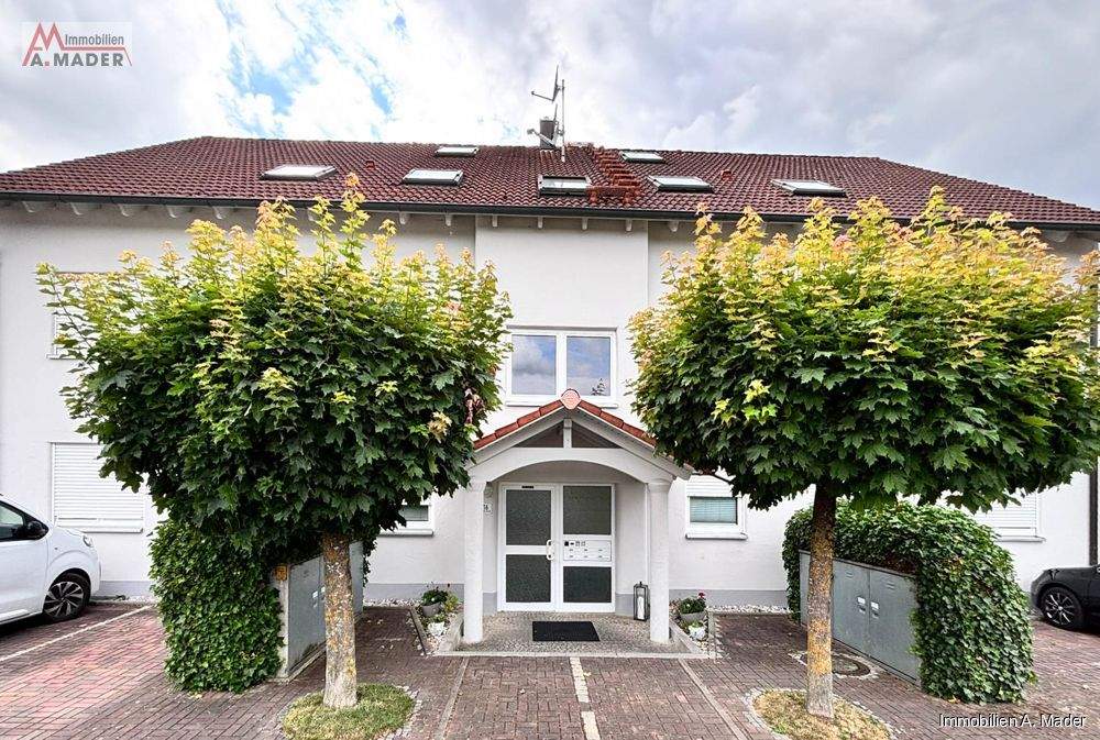 Thumbnail-Derzeit vermietete 4- ZKB mit Garage und Stellplatz im 1. OG