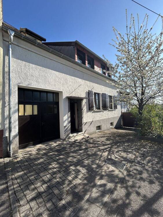 Thumbnail-Familienidyll: großzügiges einseitig angebautes Einfamilienhaus in Ensheim zu verkaufen