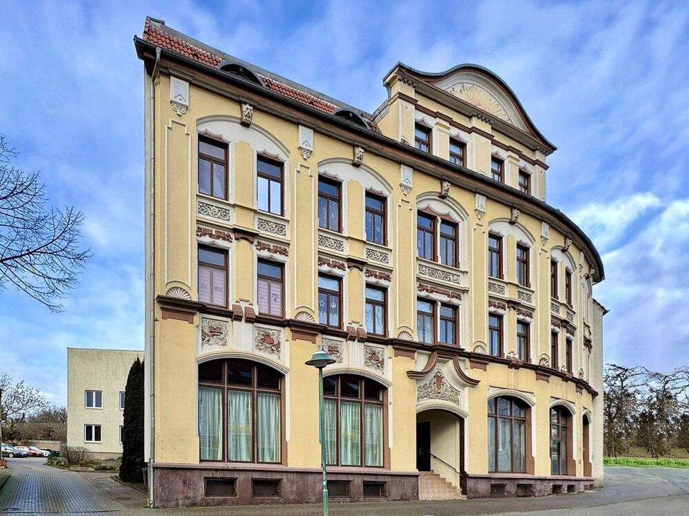 Thumbnail-MEHRFAMILIENHAUS MIT GEWERBEEINHEITEN IN OSCHERSLEBEN (BODE)