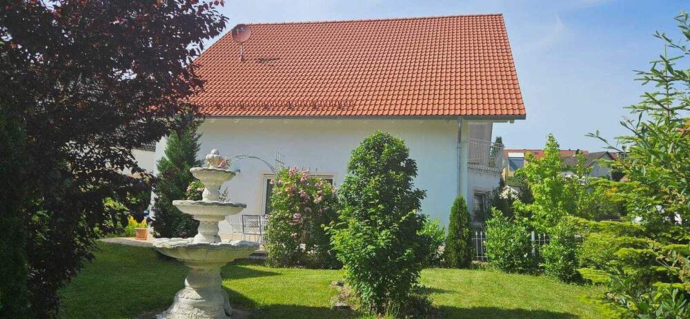 Thumbnail-Wunderschönes Einfamilienhaus mit tollem Außenbereich und über 220 qm Wohnfläche