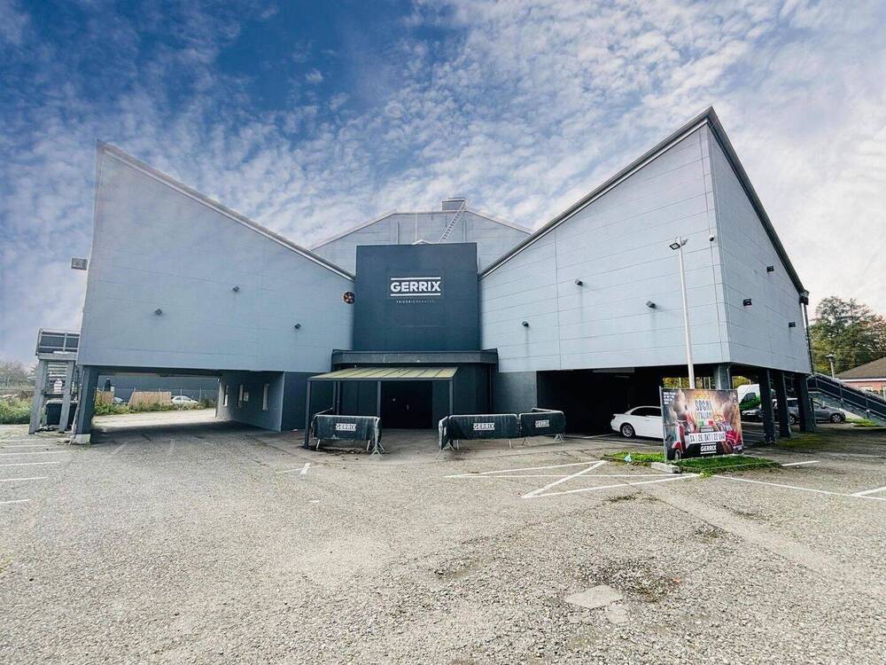 Thumbnail-Eventlocation-Diskothek auf großem Grundstück in gefragter Lage