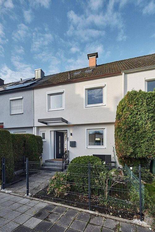 Thumbnail-Wunderschönes Reihenhaus mit viel Platz für die ganze Familie - Erstbezug nach Komplettsanierung