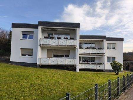 Thumbnail-Attraktive 3-Zimmer-Wohnung mit Loggia in beliebter Wohnlage von Lüdenscheid-Oeneking!