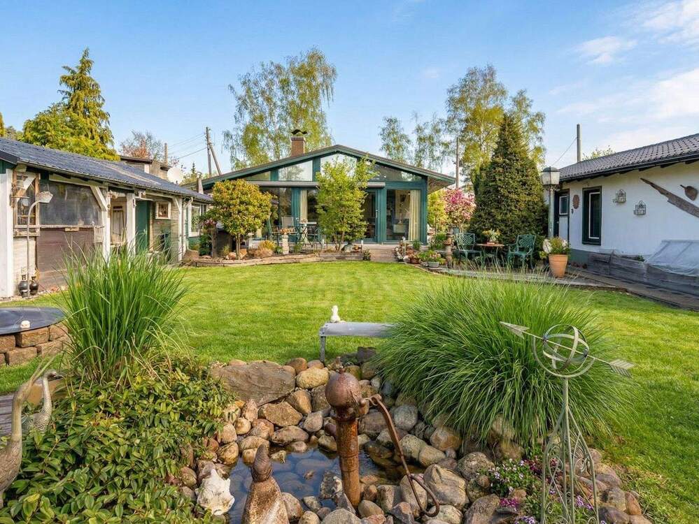 Thumbnail-Bungalow in idyllischer Wasserlage und Privatsteg auf 869 m² Grundstück: Verkauf mit Nießbrauchrecht