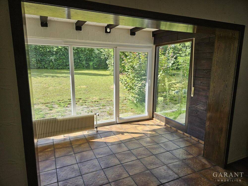 Thumbnail-Charakterhaus mit großem Garten