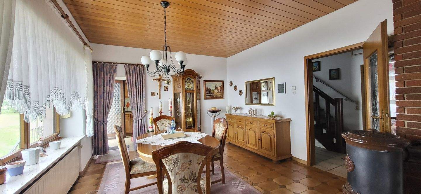 Thumbnail-GEPFLEGTES EINFAMILIENHAUS MIT GROSSEM GARTEN UND UNVERBAUBARER FERNSICHT IN WEISKIRCHEN-KONFELD