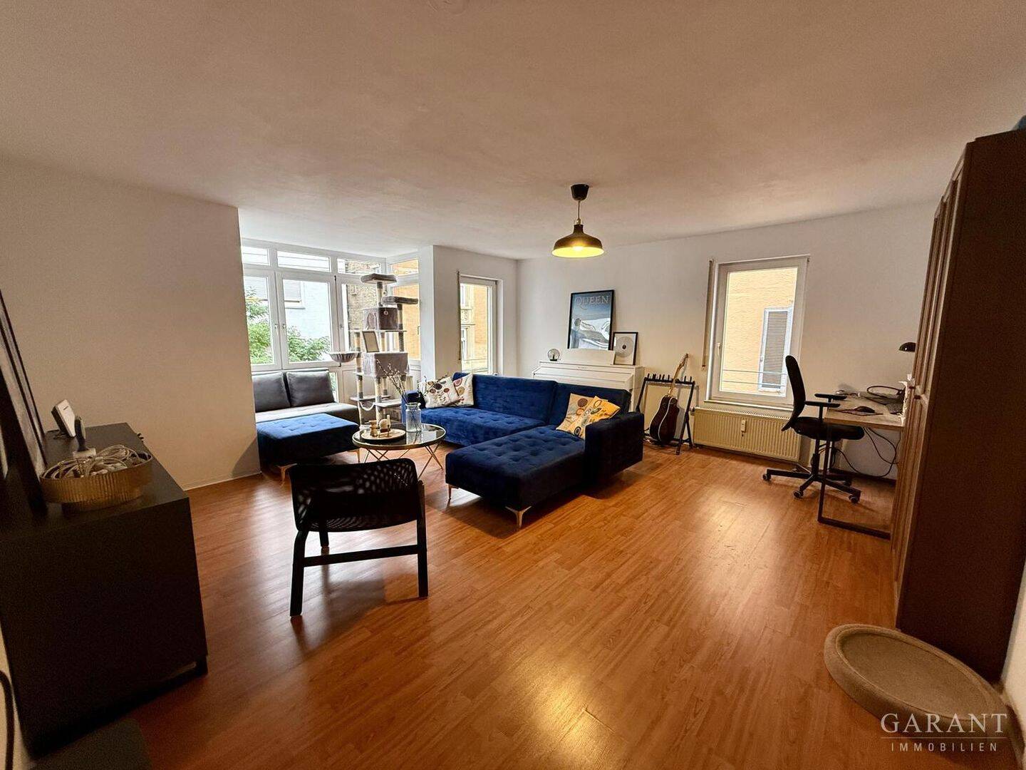 Thumbnail-Zentral & Ideal: 2 Zimmer-Stadtwohnung im begehrten Stuttgarter Westen mit zukünftig neuer Heizung