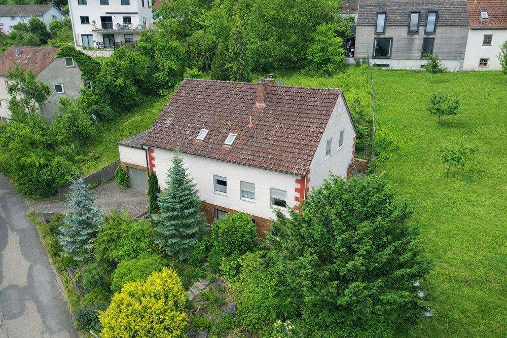 Thumbnail-PREISREDUZIERUNG - WEITBLICK - Ein-Zweifamilienhaus mit zwei Garagen für das kl. Budget