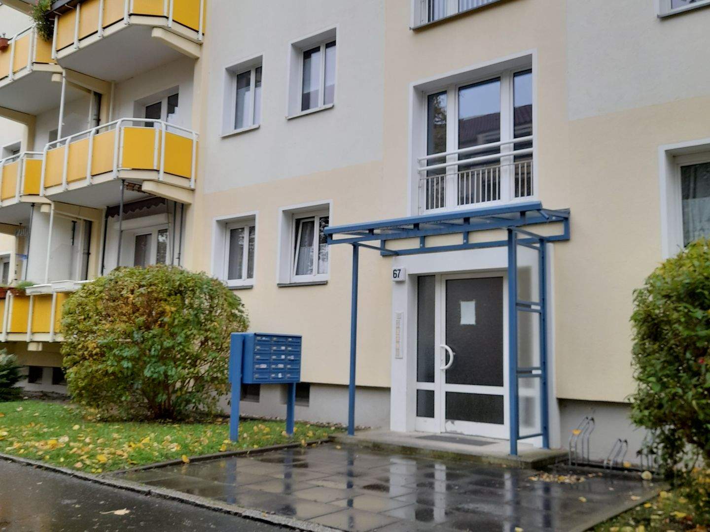 Thumbnail-Helle und praktische 2 RWE mit Balkon!