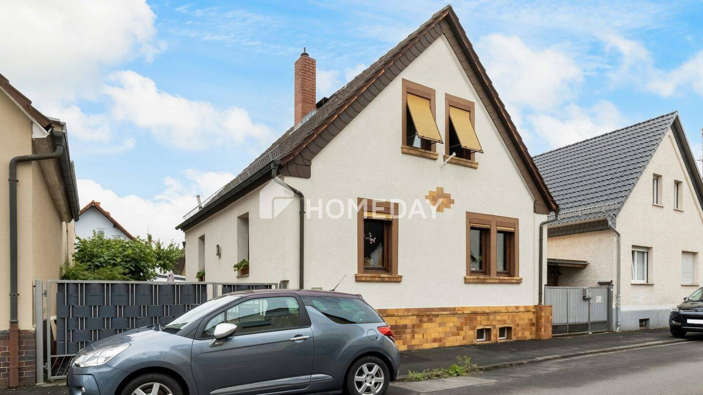 Thumbnail-Charmantes Einfamilienhaus mit Nebengebäude, Garten und Terrasse in ruhiger Lage von Hainburg