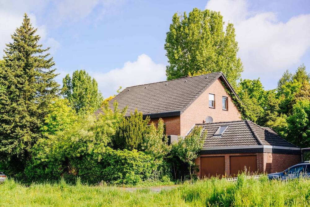 Thumbnail-Erstbesichtigung: Samstag 30.05 13 - 14 Uhr Drosselweg 1 in 33335 Gütersloh Renovierungsbedürftiges Einfamilienhaus