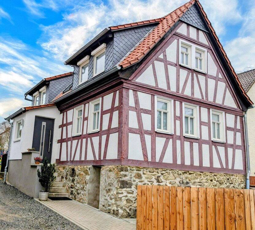 Thumbnail-Nachhaltiges Wohnklima und traditionelle Handwerkskunst vereint in neu aufgebautem Fachwerkhaus