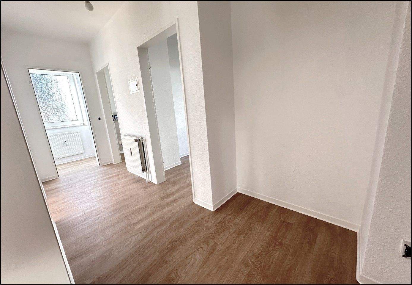 Thumbnail-Charmante 2-Zi.-Wohnung mit Balkon in OldenburgDonnerschwee