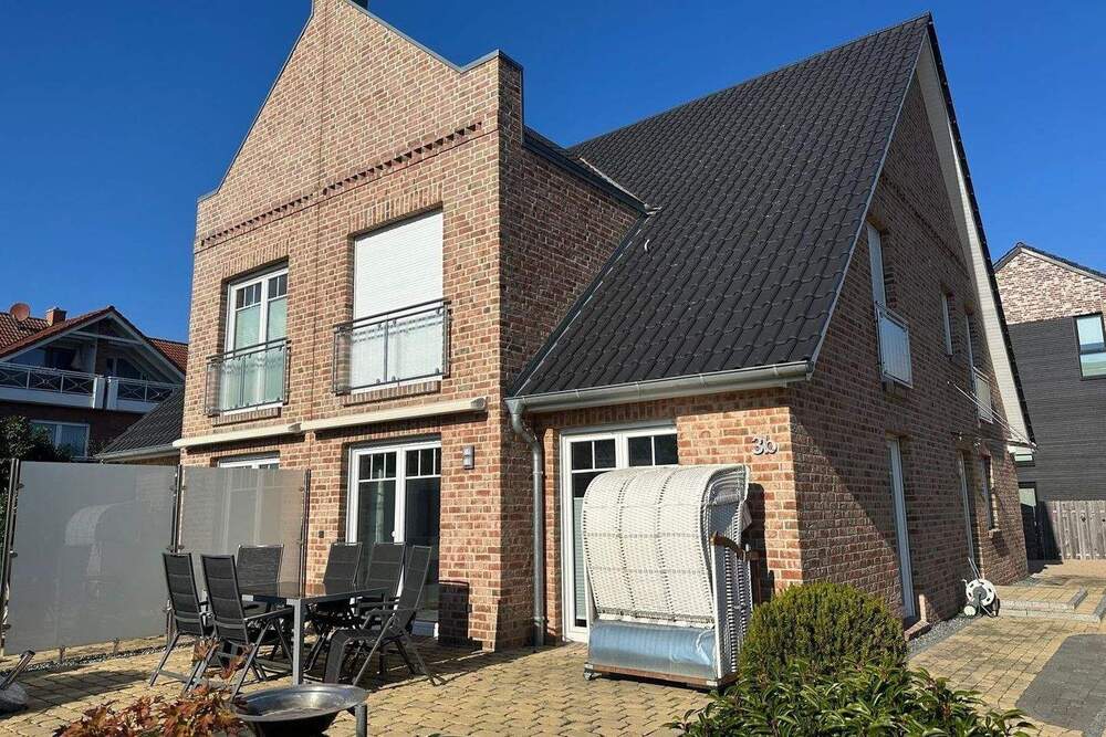 Thumbnail-Doppelhaushälfte in Top-Zustand