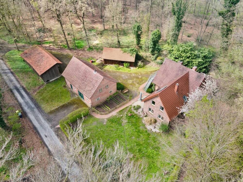 Thumbnail-Mitten in der Natur! Landhaus im Dornröschenschlaf mit Remise, Scheune und Stall auf 2516 m².