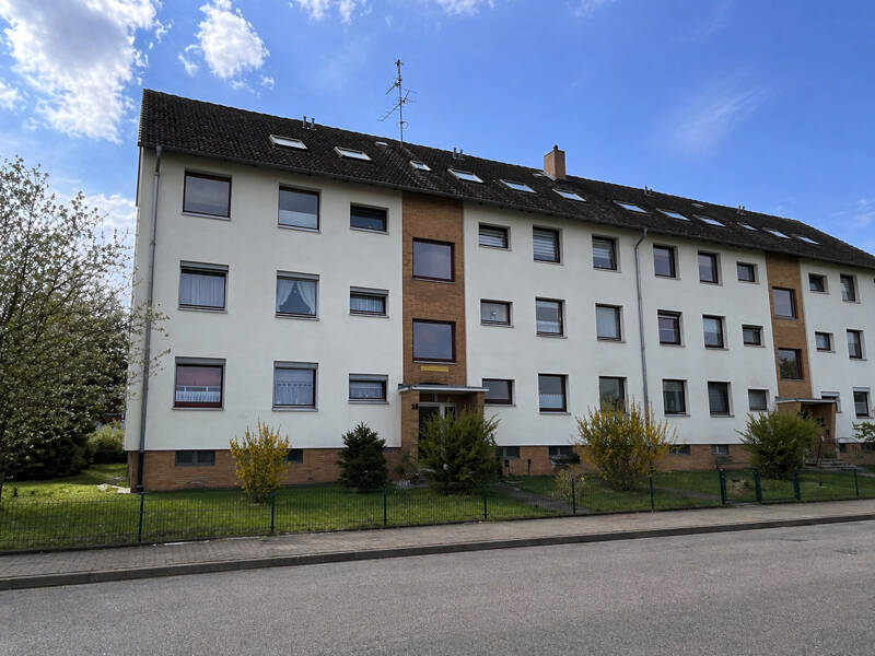 Thumbnail-Helle 3-Zimmer-Wohnung mit Balkon und Garage in ruhiger Lage