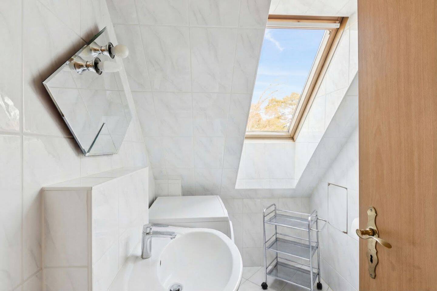 Thumbnail-Vermietete Dachgeschosswohnung im Herzen von Hermsdorf