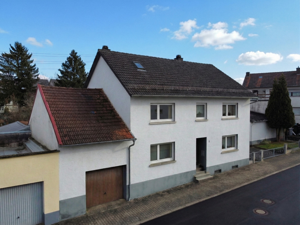 Thumbnail-Gepflegtes Einfamilienhaus mit großem Garten zum Entfalten
