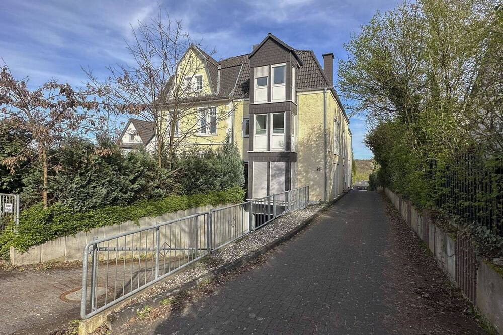 Thumbnail-Bezugsfreie 1-Zimmer-Wohnung mit Stellplatz in begehrter Lage von Bonn-Ippendorf