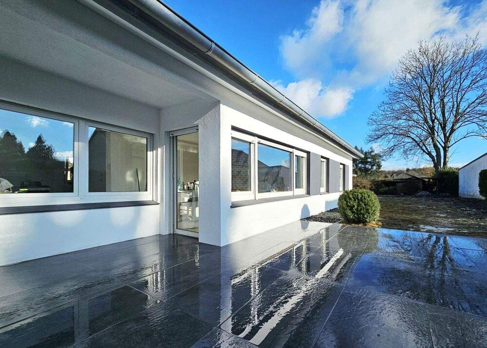 Thumbnail-Seltene Chance: Freistehendes Einfamilienhaus - modernisiert, gepflegt und sofort bezugsfertig