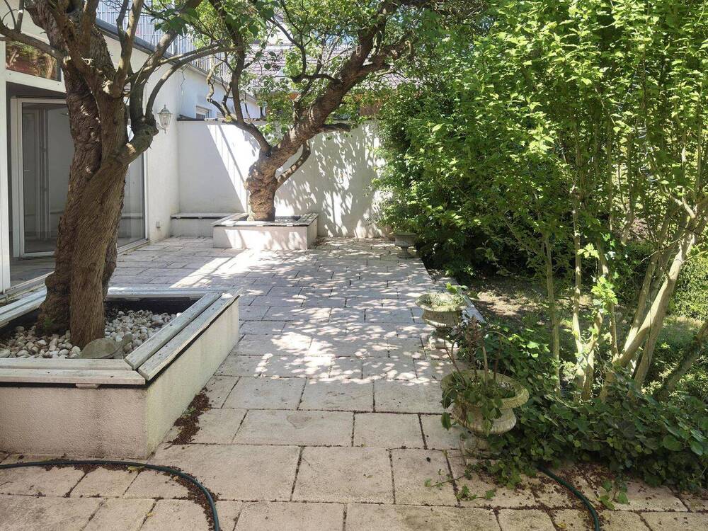 Thumbnail-Großes Wohnzimmer und Terrasse - optimal für Single oder Paar - Garage in der Hauseinfahrt