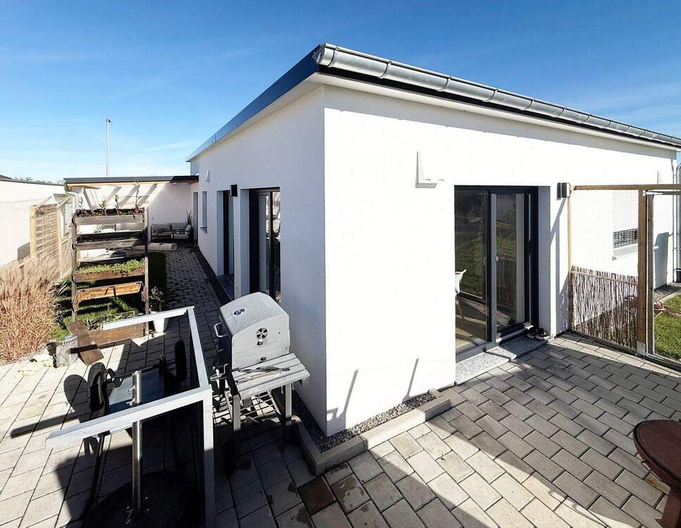 Thumbnail-F&D | Moderner Bungalow mit EBK und Garage in ruhiger Wohnlage