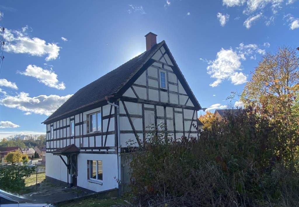 Thumbnail-Die Balance zwischen Land und Stadt - großes Wohnhaus in Rauschwitz