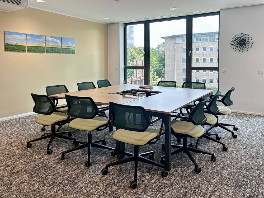 Thumbnail-Privater Büroraum für 4 Personen in Regus Colonius Carré