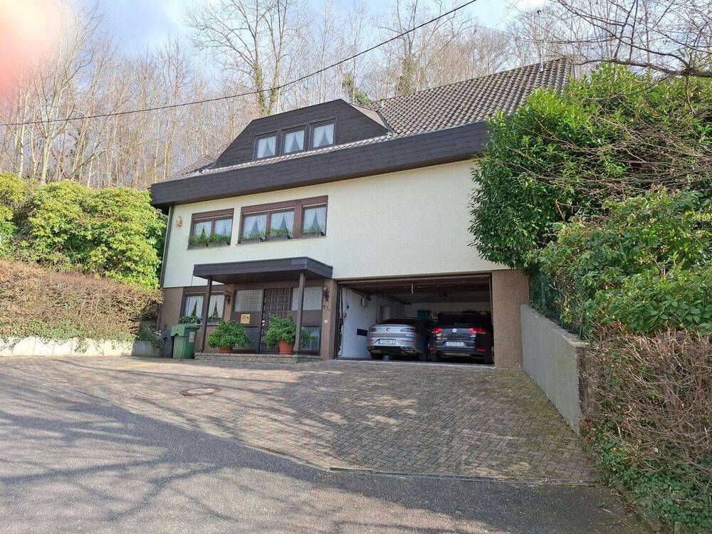 Thumbnail-Hier macht es Spaß zu wohnen! Freistehendes Einfamilienhaus in Ortenberg mit extra Bauplatz in 30 Zone. Provisionsfrei von privat.