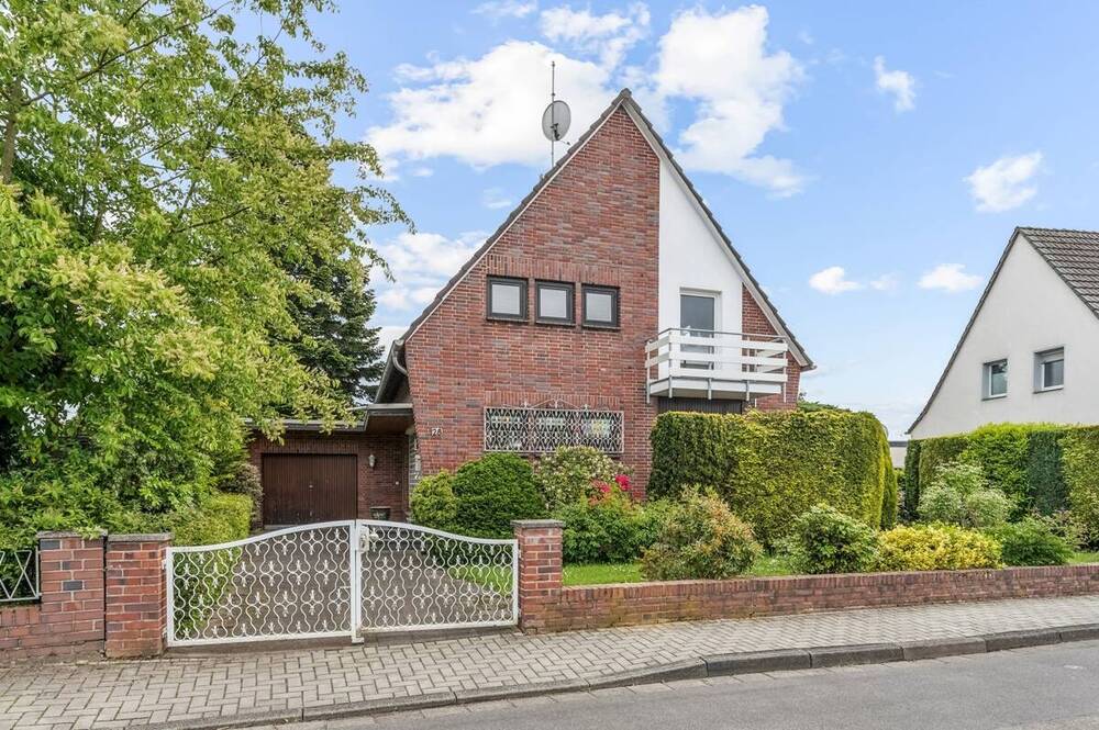 Thumbnail-freistehend in Stürzelberg - mit Blick bis nach Zons
