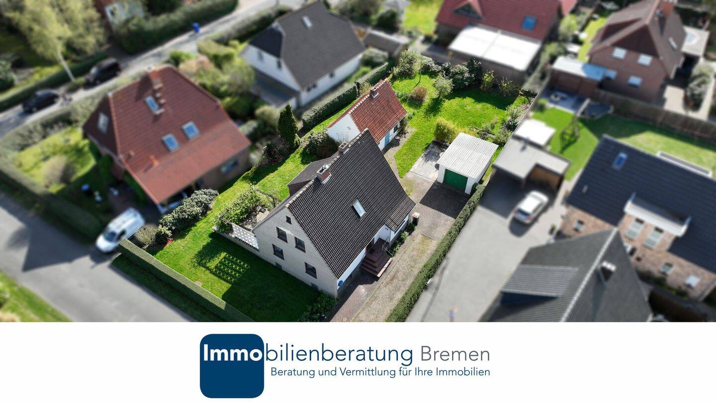 Thumbnail-Einfamilienhaus mit Garten und massivem Nebengebäude