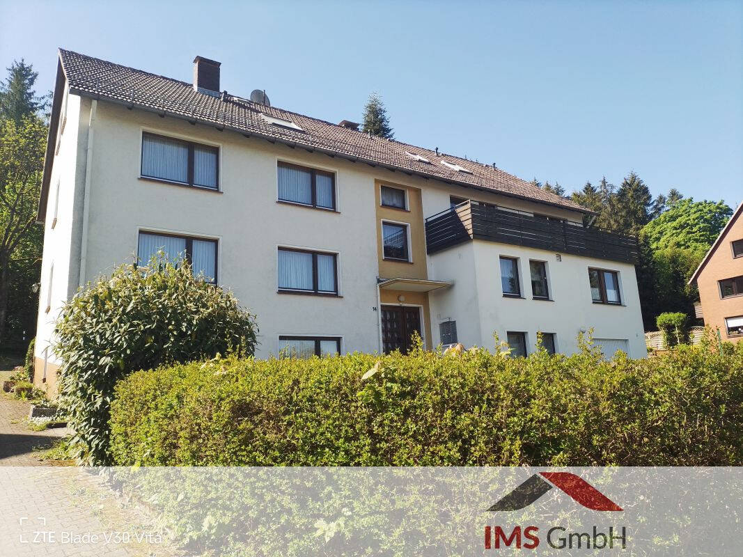 Thumbnail-2 Zimmer-Wohnung in ruhiger Lage von Neuhaus im Solling zu vermieten