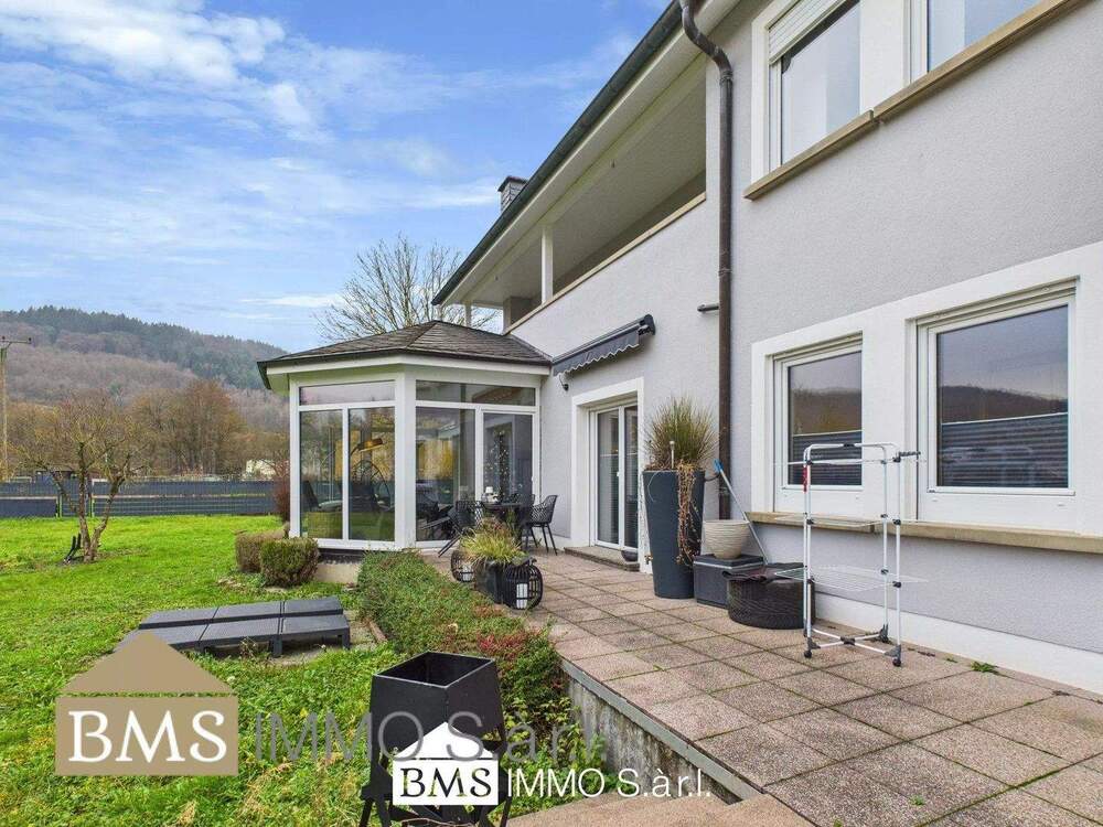 Thumbnail-Einfamilienhaus in Irrel: Großzügig und Modern