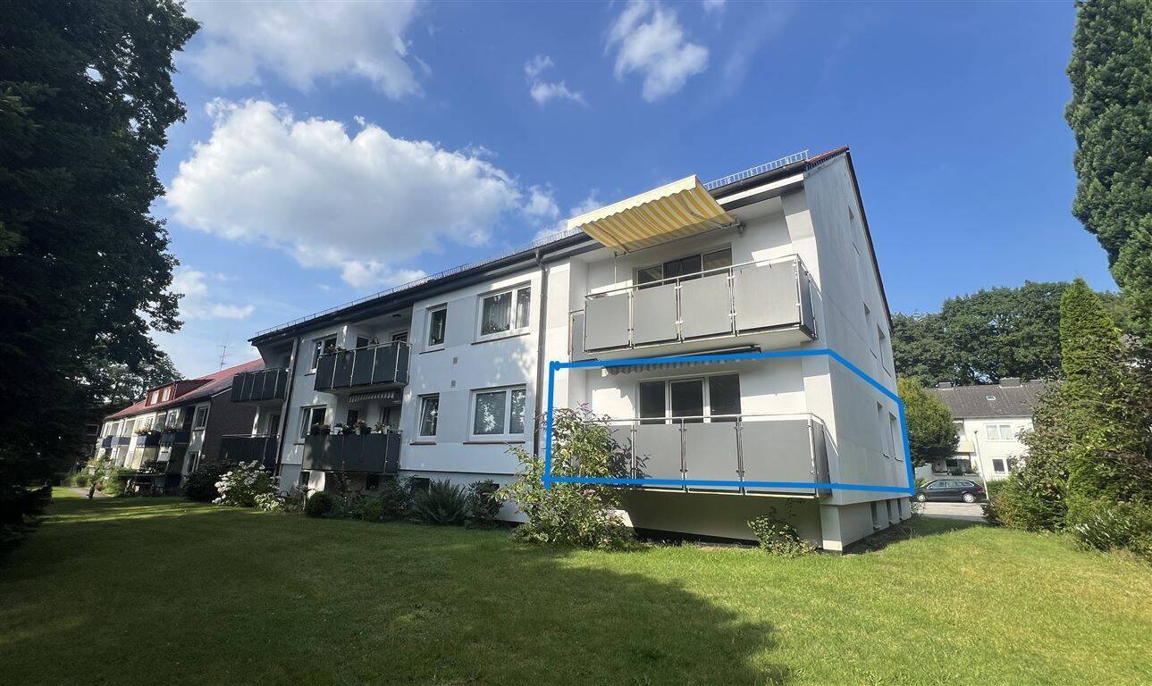 Thumbnail-Modernisierte und großzügig geschnittene 3,5-Zimmer-Wohnung mit sonnigem Balkon