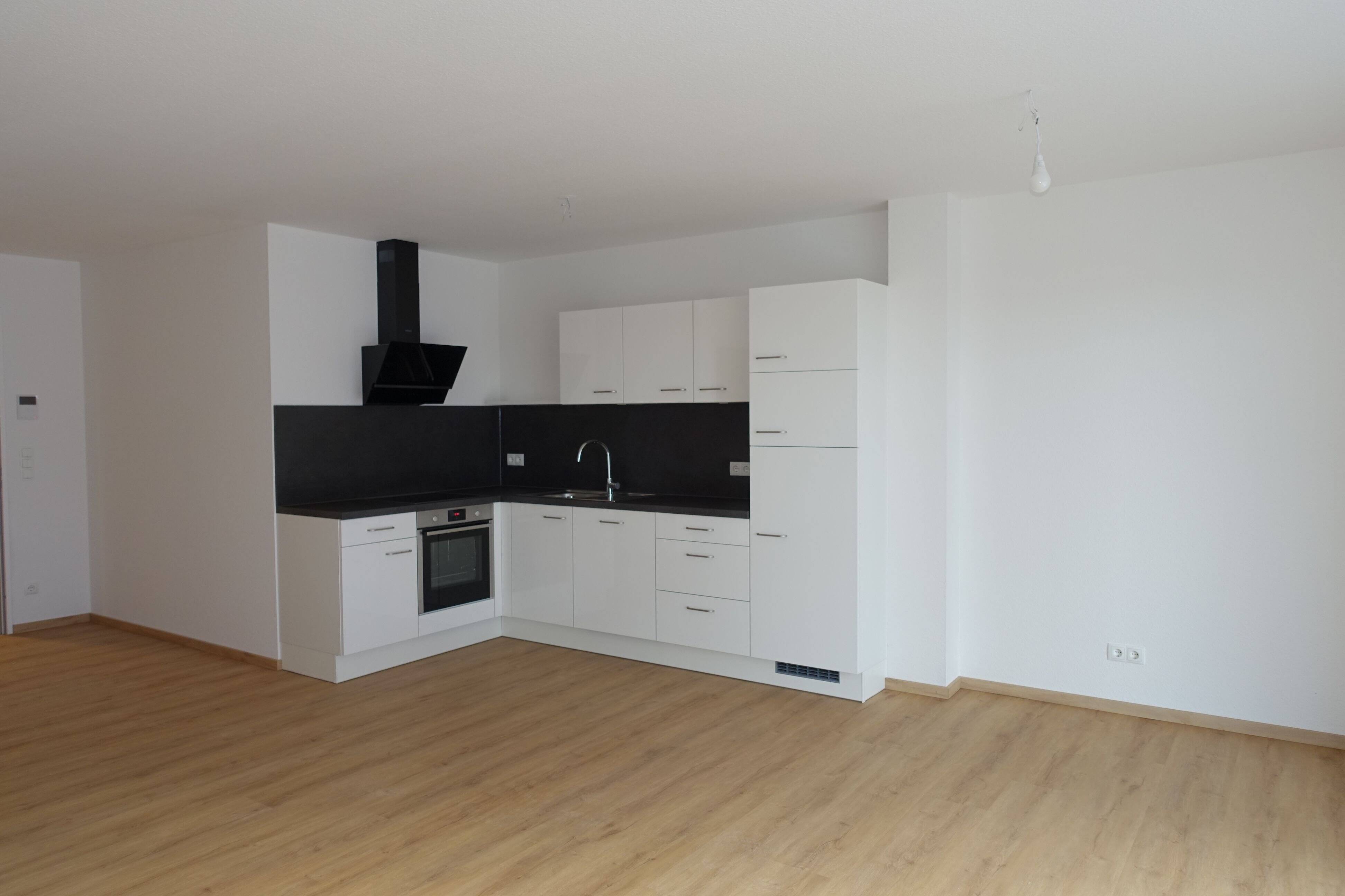 Thumbnail-2,5 Zimmer-Wohnung in ruhiger Lage mit attraktiver Ausstattung
