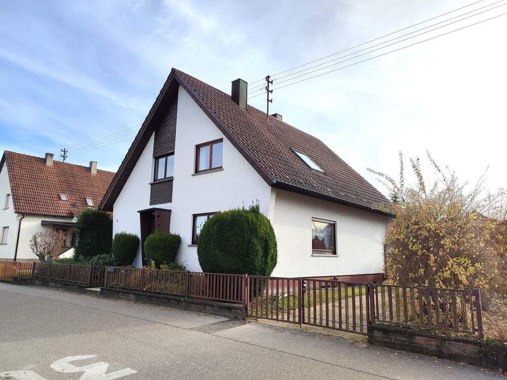 Thumbnail-Optimal für Familien! Gepflegtes EFH mit großem Grundstück!