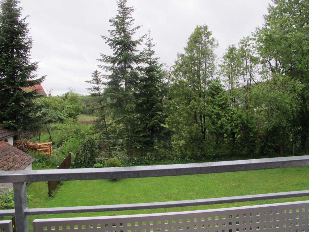 Thumbnail-Sehr schöne 2-Zimmer-Wohnung mit Balkon, EBK und 2 Stellplätze