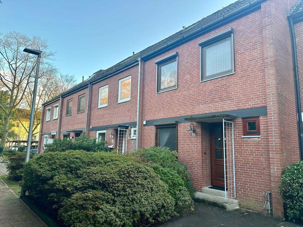 Thumbnail-Lehesterdeich! Gepflegtes 4,5-Zimmer-Reihenmittelhaus mit begrüntem Garten in begehrter Lage von Bremen!