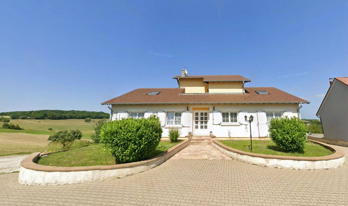 Thumbnail-Charmanter Bungalow in ruhiger Lage mit schöner Ausblick