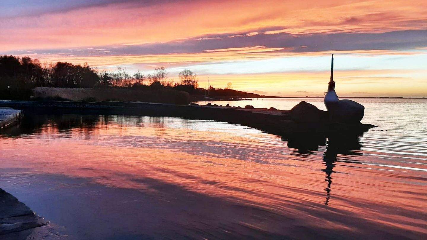 Thumbnail-Wochenend- & Ferienhaus im Finnhütten-Stil am privaten Boddenhafen