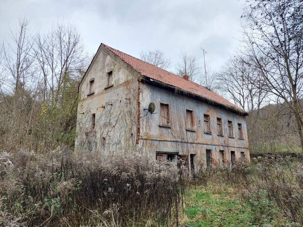 Thumbnail-Lost Place ............. hauchen Sie diesem Ort neues Leben ein !