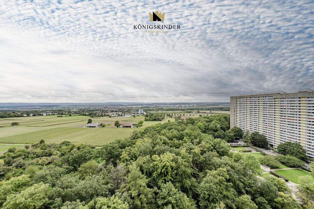 Thumbnail-Aus dem 20. Stock mit herrlichem Blick über den Asemwald Ihre Gelegenheit für traumhaften Weitblick!