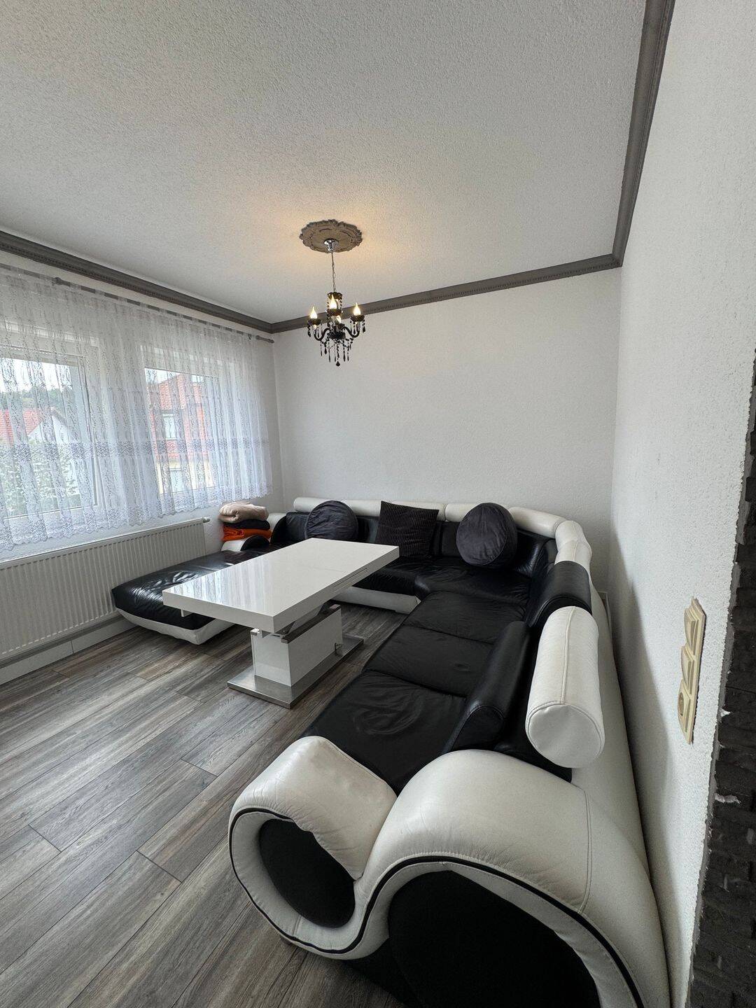 Thumbnail-Obergeschosswohnung: Modernisiert, hell und großzügig – Gartenidylle inklusive