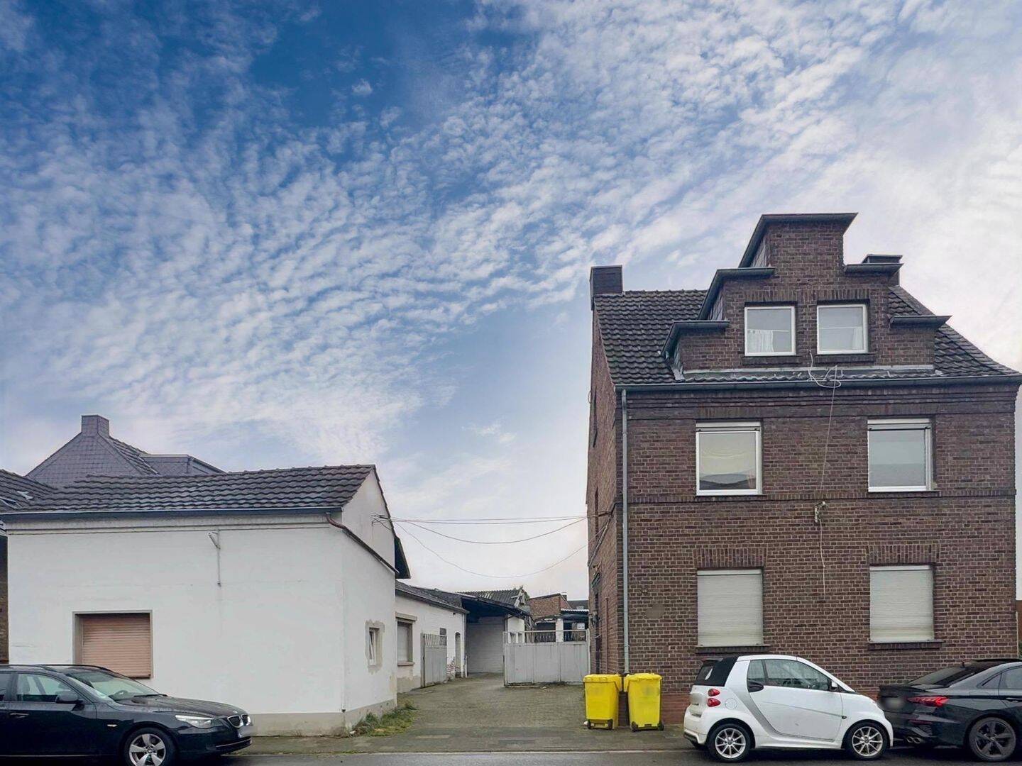 Thumbnail-Großzügiges Grundstück mit 1.264 m² in Toplage von Neuss-Holzheim