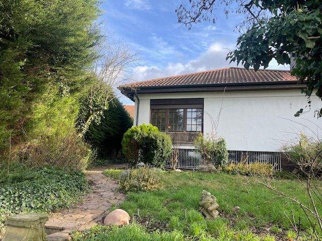 Thumbnail-Einfamilienhaus mit Weitblick in wunderschöner Lage auf dem Scheidterberg