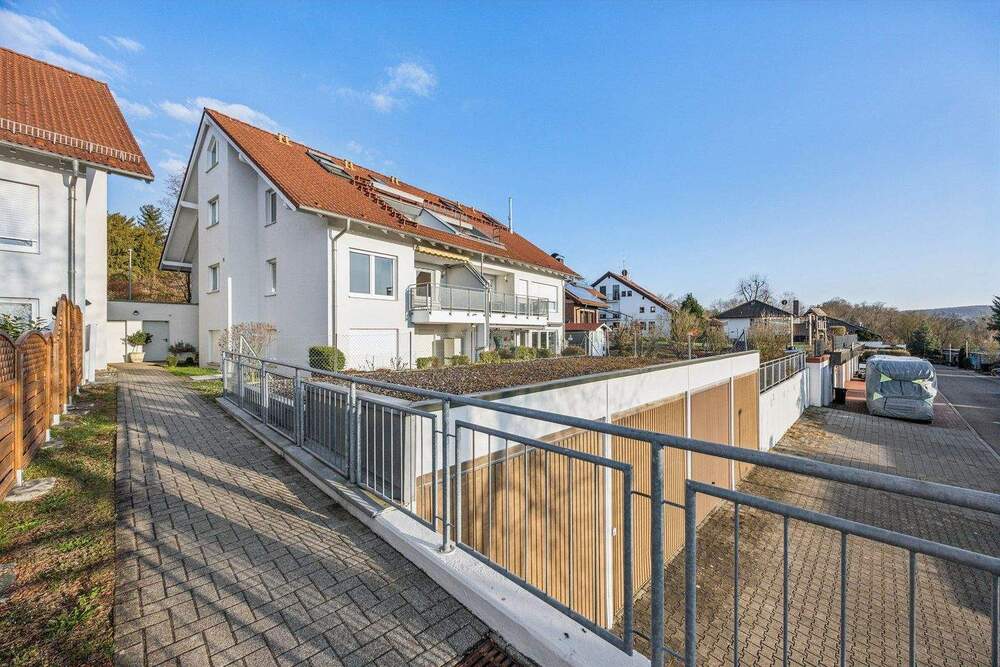 Thumbnail-Wohnen mit Ausblick: Gepflegte 3,5-Zimmer-Wohnung mit Balkon in Remseck-Hochberg